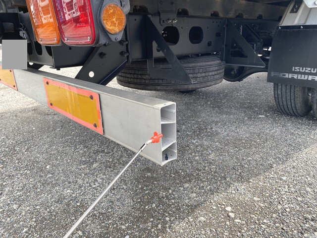 いすゞフォワードクレーン4段中型（4t）[写真35]