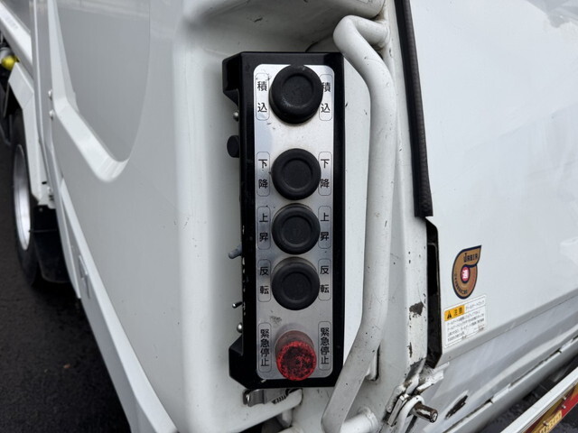 UDトラックスカゼットパッカー車（塵芥車）小型（2t・3t）[写真15]