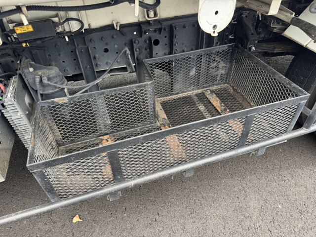 UDトラックスカゼットパッカー車（塵芥車）小型（2t・3t）[写真32]