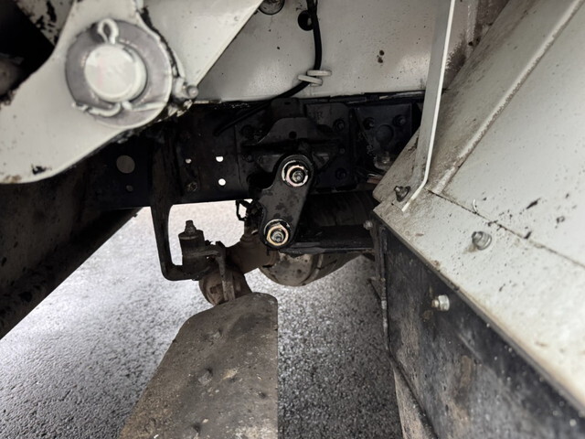 UDトラックスカゼットパッカー車（塵芥車）小型（2t・3t）[写真35]