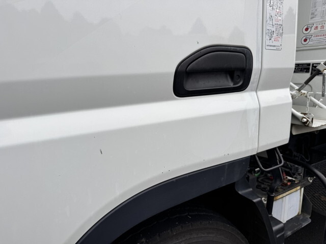 UDトラックスカゼットパッカー車（塵芥車）小型（2t・3t）[写真39]