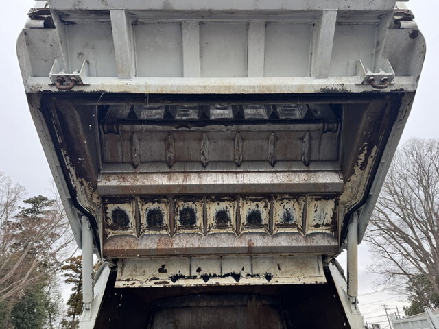 UDトラックスカゼットパッカー車（塵芥車）小型（2t・3t）[写真07]