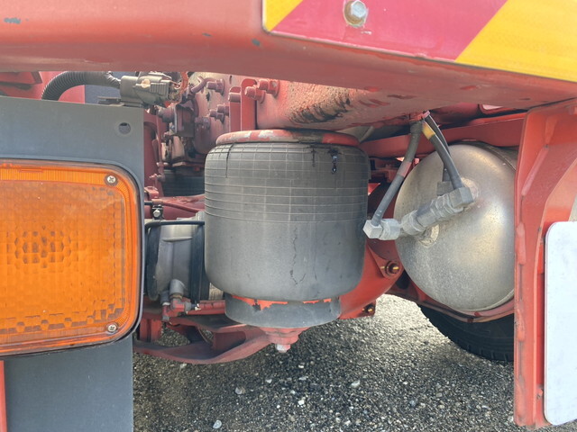 日野プロフィアトレーラーヘッド（トラクターヘッド）大型（10t）[写真13]