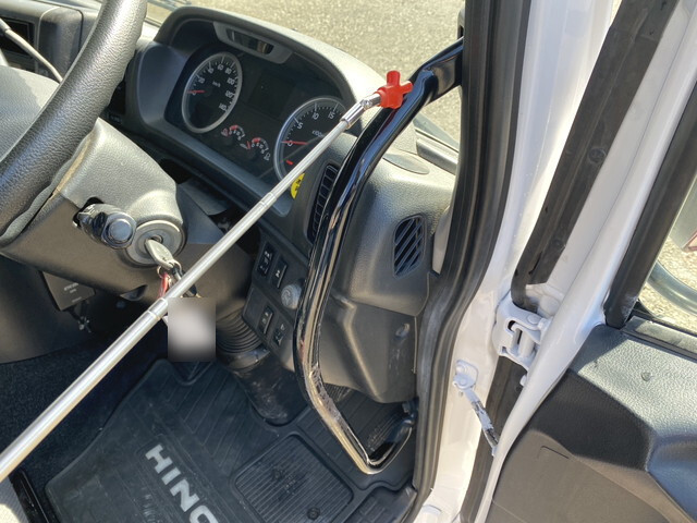 日野プロフィアトレーラーヘッド（トラクターヘッド）大型（10t）[写真31]