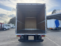 三菱ふそうキャンターアルミバン小型（2t・3t）[写真19]