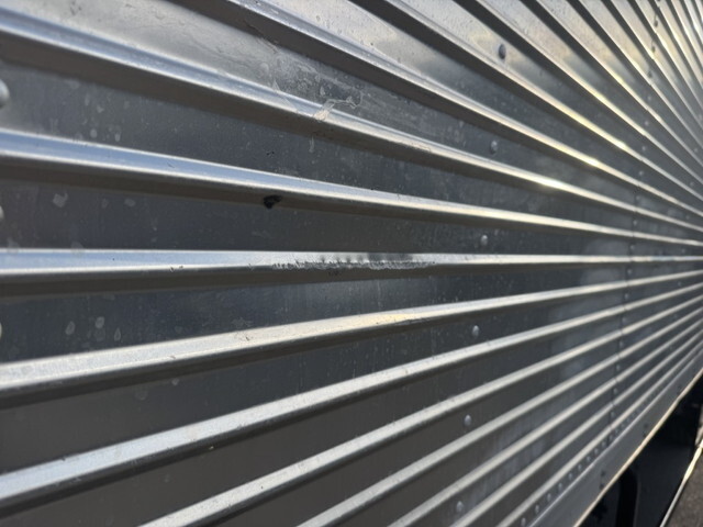 三菱ふそうキャンターアルミバン小型（2t・3t）[写真39]