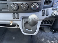 三菱ふそうキャンターアルミバン小型（2t・3t）[写真10]