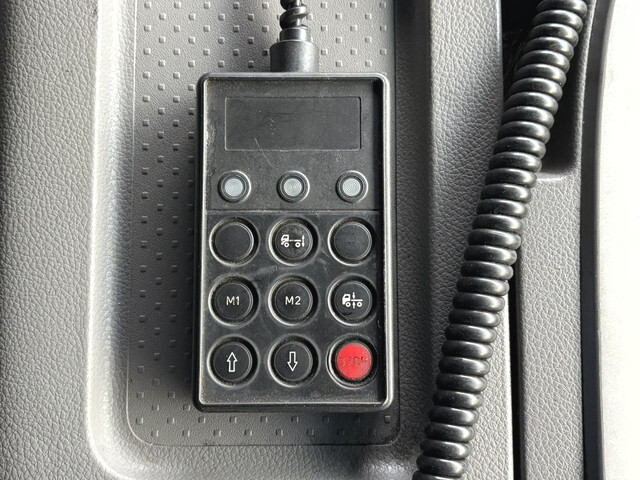 UDトラックスクオンアルミウイング大型（10t）[写真29]