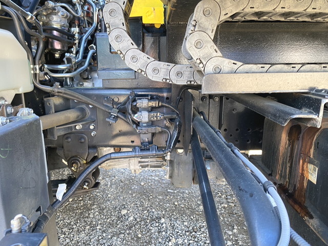 いすゞフォワードセーフティローダー増トン（6t・8t）[写真22]