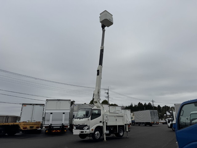 中古デュトロ高所作業車