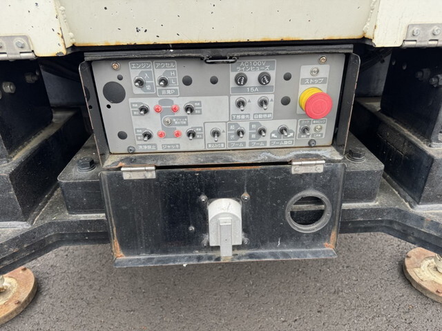 日野デュトロ高所作業車小型（2t・3t）[写真15]