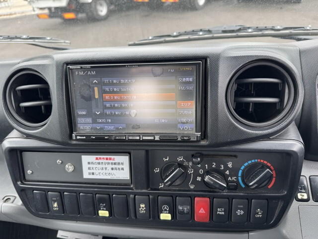 日野デュトロ高所作業車小型（2t・3t）[写真08]