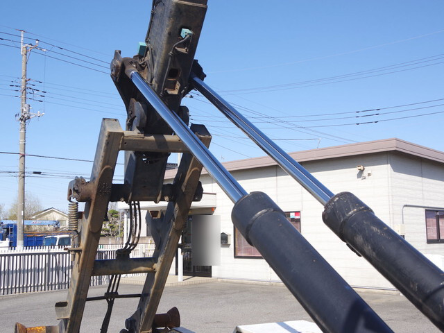 三菱ふそうファイターコンテナ専用車中型（4t）[写真11]