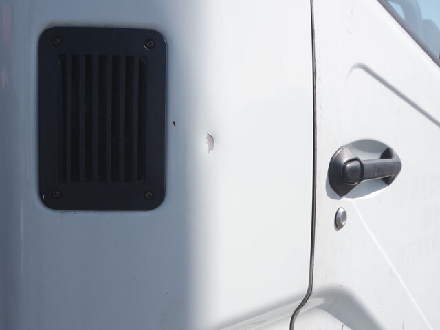 三菱ふそうファイターコンテナ専用車中型（4t）[写真20]