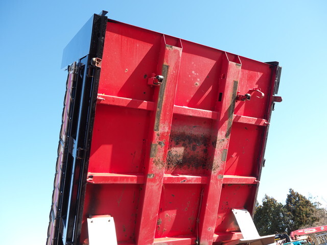 いすゞエルフダンプ小型（2t・3t）[写真14]