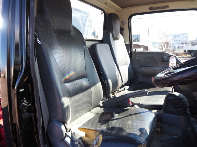 いすゞエルフダンプ小型（2t・3t）[写真32]