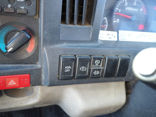 いすゞエルフダンプ小型（2t・3t）[写真38]