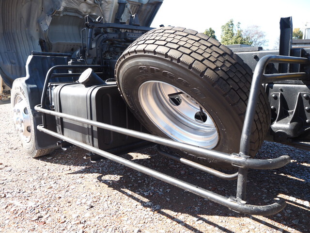 UDトラックスコンドル深ダンプ（土砂禁ダンプ）中型（4t）[写真26]