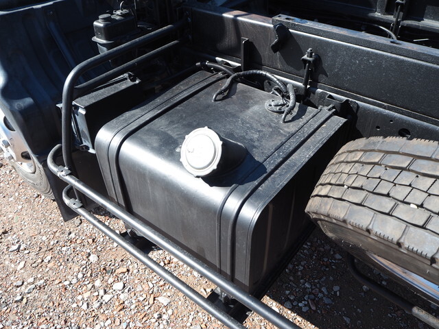 UDトラックスコンドル深ダンプ（土砂禁ダンプ）中型（4t）[写真27]