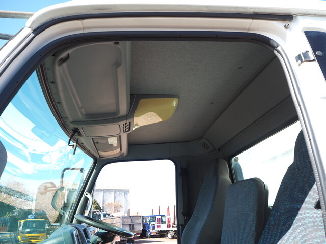 UDトラックスコンドル深ダンプ（土砂禁ダンプ）中型（4t）[写真33]