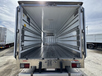 日野レンジャー冷凍車（冷蔵車）中型（4t）[写真11]