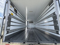 日野レンジャー冷凍車（冷蔵車）中型（4t）[写真12]