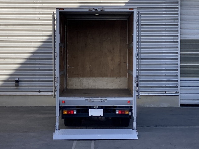 日産アトラスアルミバン小型（2t・3t）[写真05]