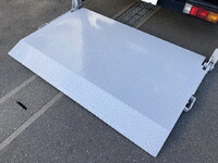 日産アトラスアルミバン小型（2t・3t）[写真07]