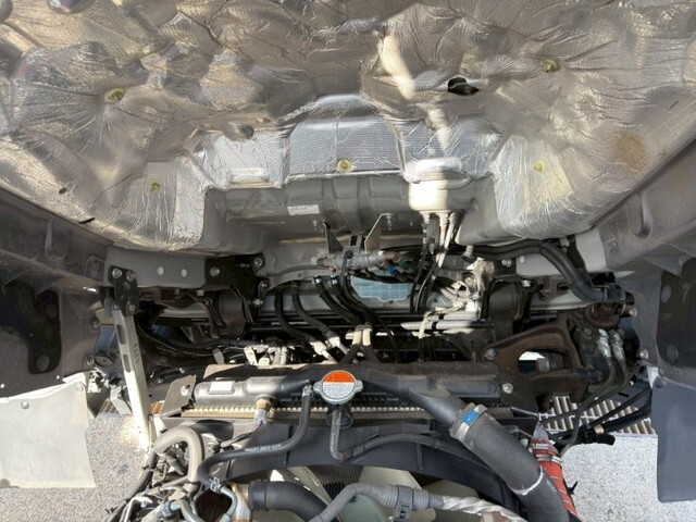 日野レンジャー冷凍車（冷蔵車）中型（4t）[写真21]