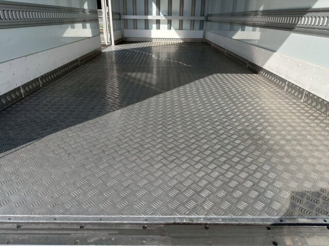 日野レンジャー冷凍車（冷蔵車）中型（4t）[写真08]