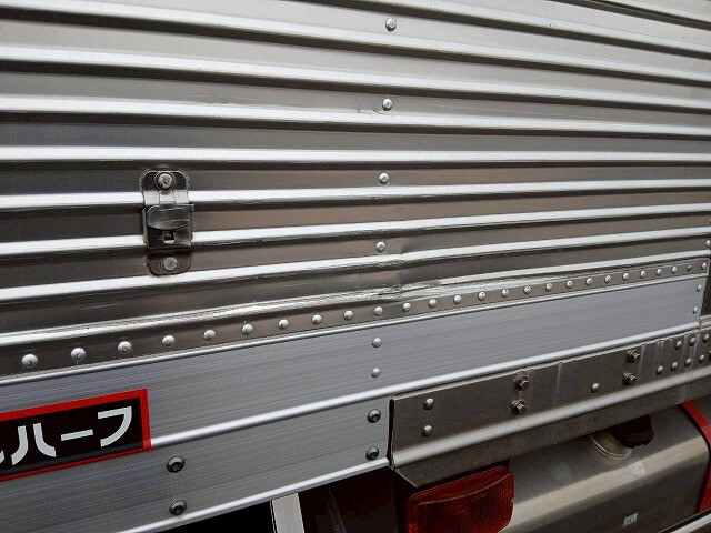 三菱ふそうスーパーグレート冷凍車（冷蔵車）大型（10t）[写真10]