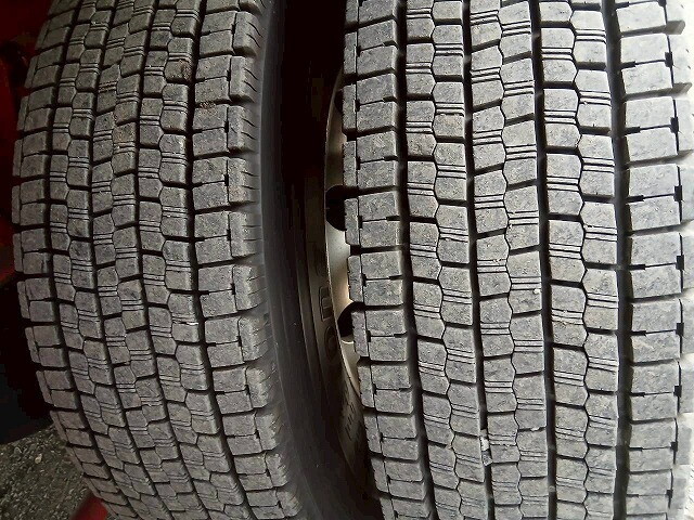 三菱ふそうスーパーグレート冷凍車（冷蔵車）大型（10t）[写真36]