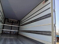 日野レンジャー冷凍車（冷蔵車）中型（4t）[写真12]