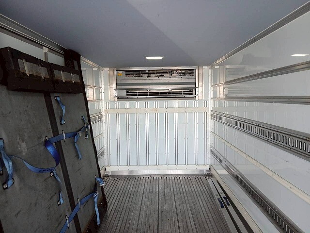 日野レンジャー冷凍車（冷蔵車）中型（4t）[写真14]