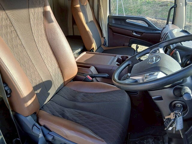 日野レンジャー冷凍車（冷蔵車）中型（4t）[写真17]