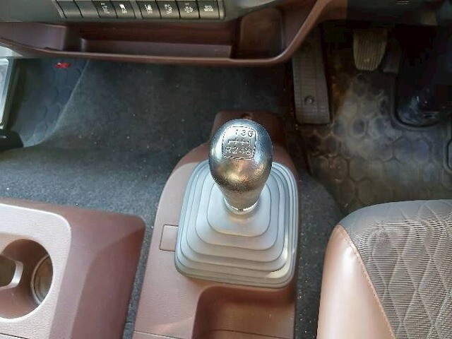 日野レンジャー冷凍車（冷蔵車）中型（4t）[写真25]