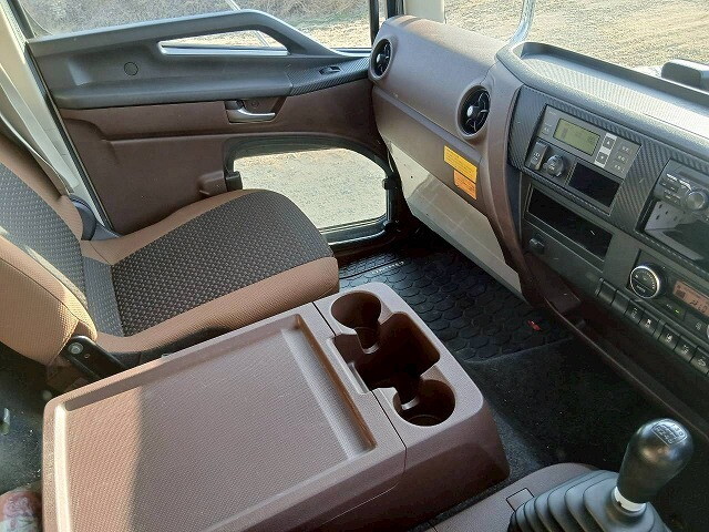 日野レンジャー冷凍車（冷蔵車）中型（4t）[写真26]