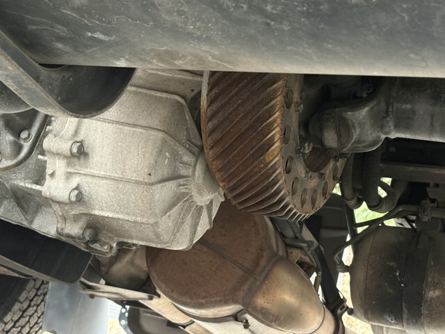 UDトラックスクオンアルミブロック大型（10t）[写真12]