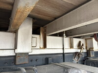 UDトラックスクオンアルミブロック大型（10t）[写真14]