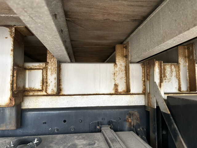 UDトラックスクオンアルミブロック大型（10t）[写真14]