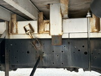 UDトラックスクオンアルミブロック大型（10t）[写真21]