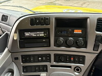 UDトラックスクオンアルミブロック大型（10t）[写真24]