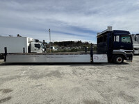 三菱ふそうスーパーグレート平ボディ大型（10t）[写真11]