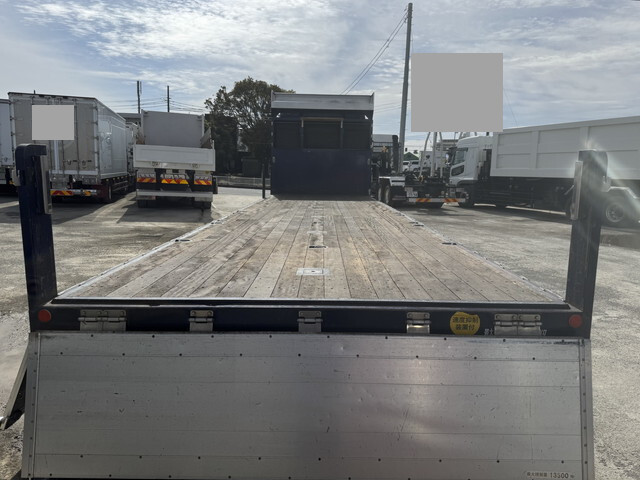 三菱ふそうスーパーグレート平ボディ大型（10t）[写真11]