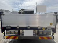 三菱ふそうスーパーグレート平ボディ大型（10t）[写真09]