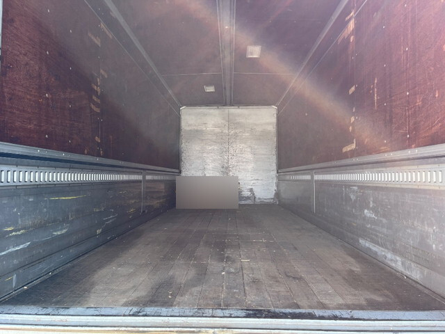 日野レンジャーアルミウイング中型（4t）[写真11]