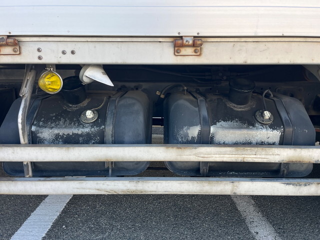 日野レンジャーアルミウイング中型（4t）[写真17]