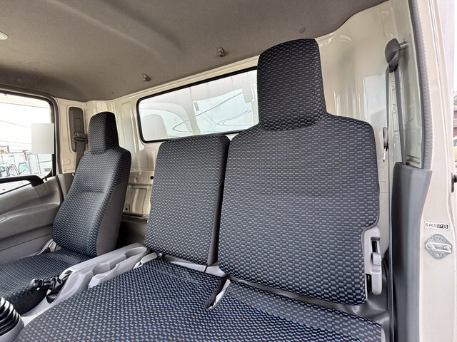 日野デュトロ冷凍車（冷蔵車）小型（2t・3t）[写真30]