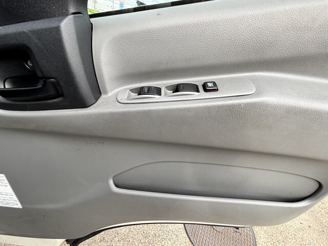 日野デュトロ冷凍車（冷蔵車）小型（2t・3t）[写真32]