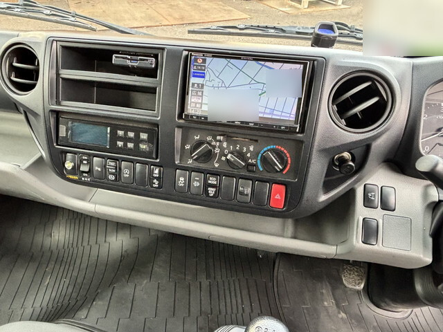 日野デュトロ冷凍車（冷蔵車）小型（2t・3t）[写真38]